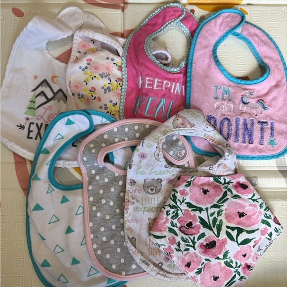 Simple Multicolor Baby Bib Set - Picture 2 of 11